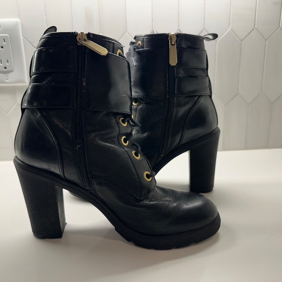 Black Boots - Picture 2 of 4